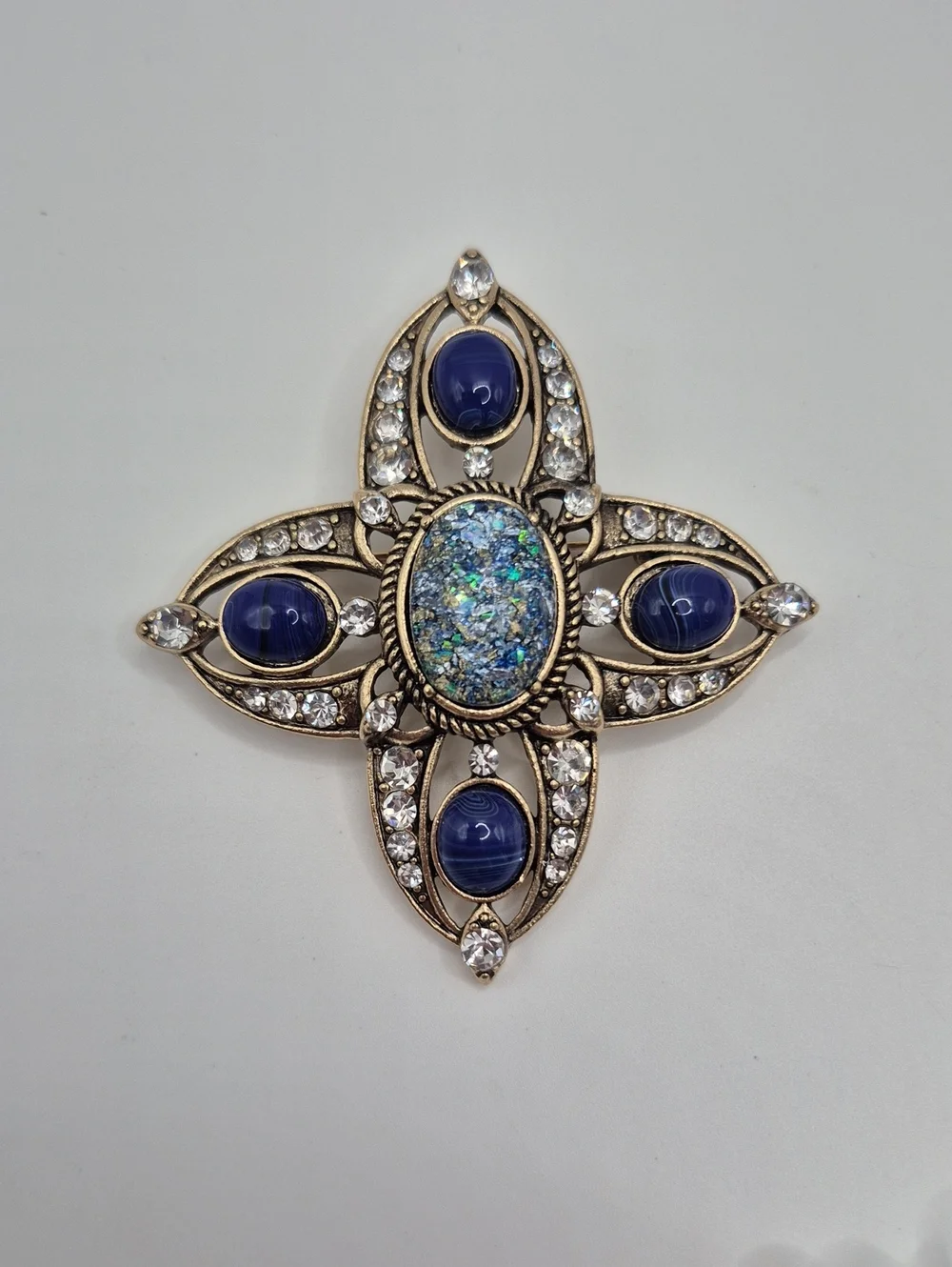 Elegant Pin Brooches